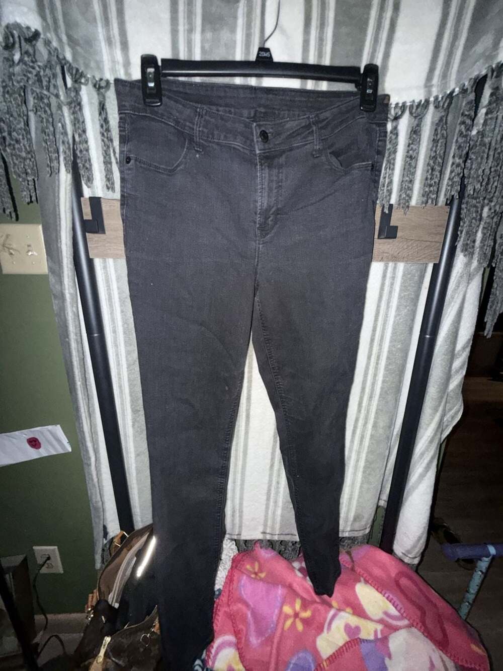 Juniors Fashion Nova P885 Classic High Waist Skinny Jeans Faded Black Size 15
